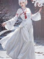 三年八班的女同学